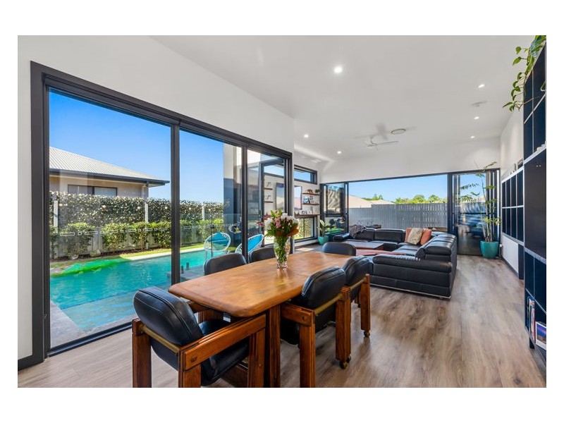 13 Grebe Crescent, Bli Bli QLD 4560