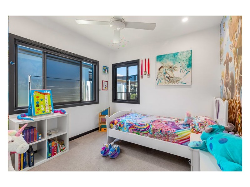 13 Grebe Crescent, Bli Bli QLD 4560