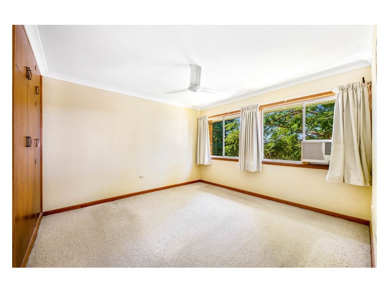 4 Sue Street, Burnside QLD 4560