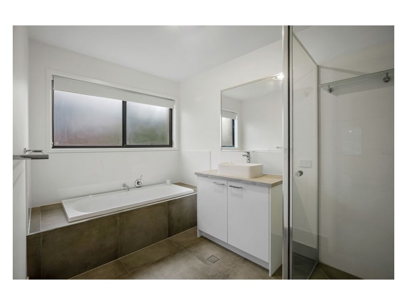 1 Lorikeet Place, Burnside QLD 4560