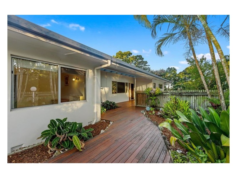 63 Hillcrest Avenue, Nambour QLD 4560
