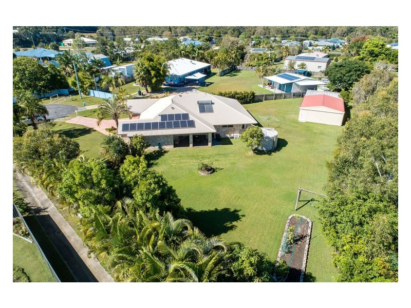 8 Esperance Court, Cooloola Cove QLD 4580