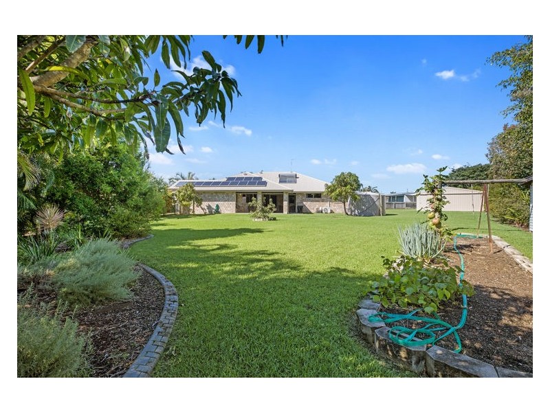 8 Esperance Court, Cooloola Cove QLD 4580