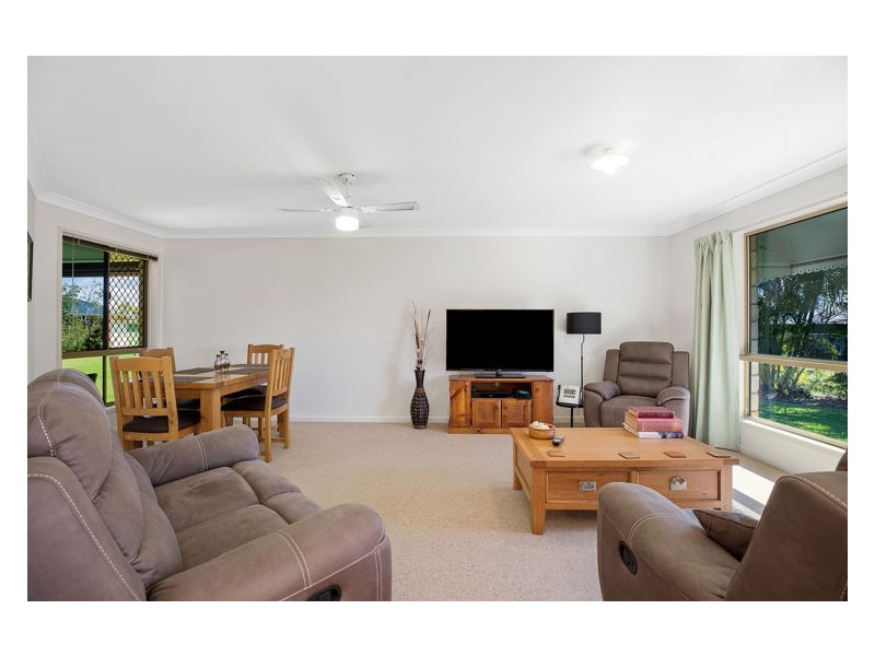 8 Esperance Court, Cooloola Cove QLD 4580
