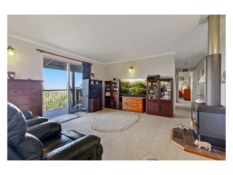 170 Flaxton Drive, Mapleton QLD 4560