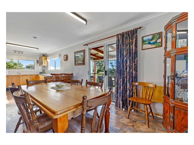 170 Flaxton Drive, Mapleton QLD 4560