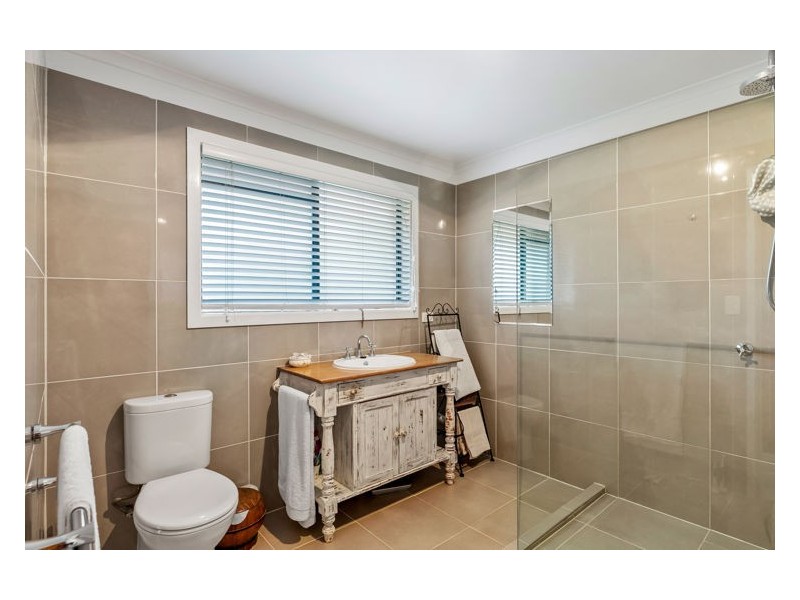 392-394 Flaxton Drive, Flaxton QLD 4560