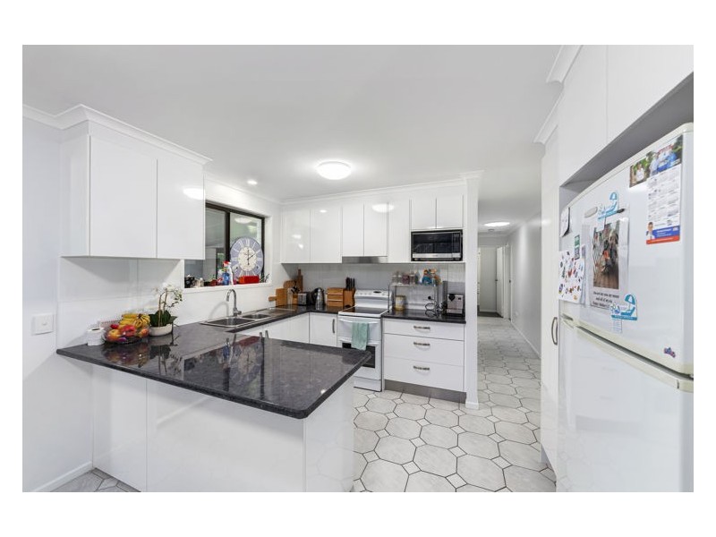 17 Lachlan Avenue, Nambour QLD 4560