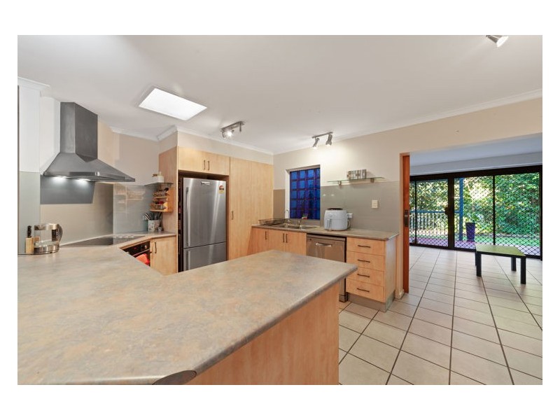 18 Thomas Crescent, Nambour QLD 4560