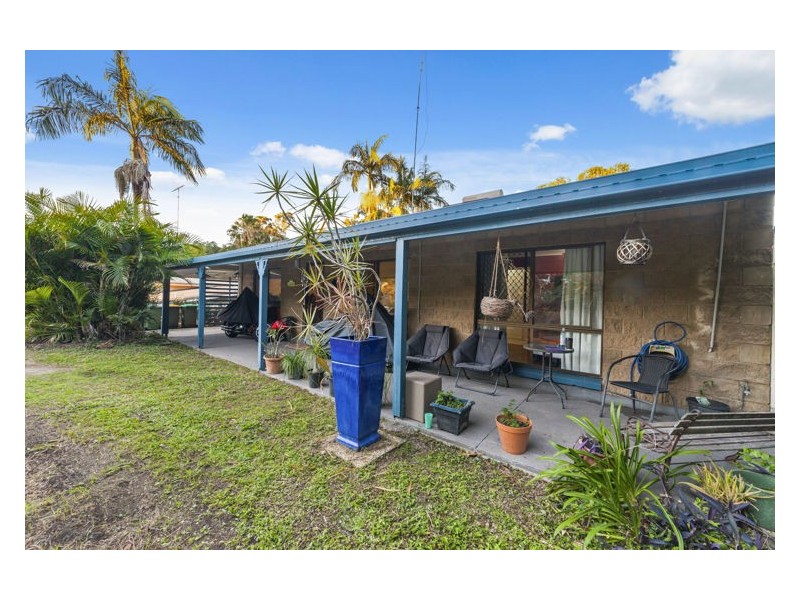 18 Thomas Crescent, Nambour QLD 4560