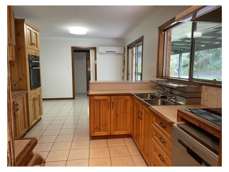 4 Sue Street, Burnside QLD 4560