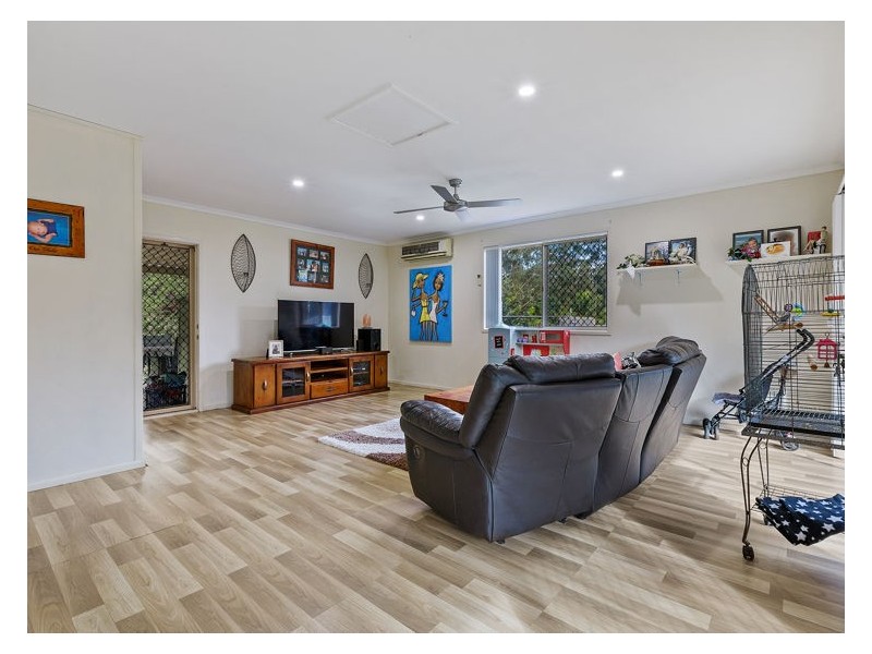 27 Maroochy Spring Drive, Dulong QLD 4560