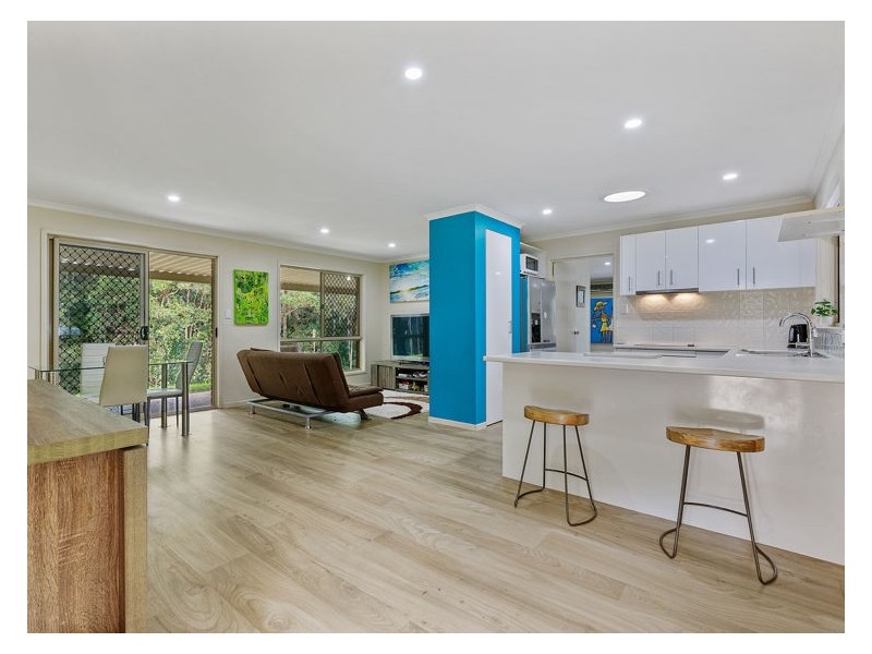 27 Maroochy Spring Drive, Dulong QLD 4560