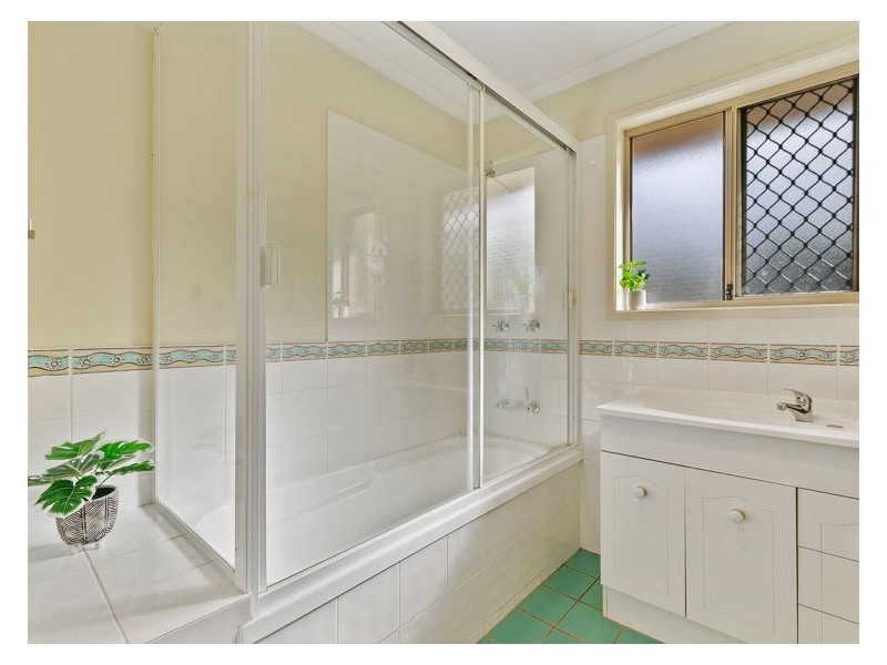 27 Maroochy Spring Drive, Dulong QLD 4560