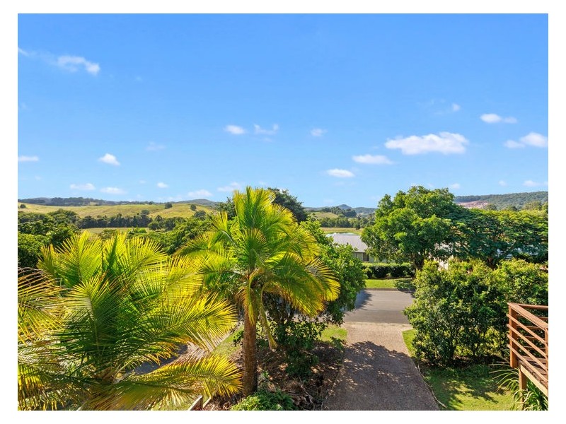 6 Yvonne Street, Highworth QLD 4560