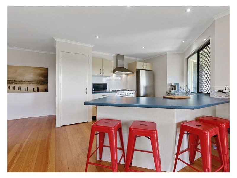 6 Yvonne Street, Highworth QLD 4560