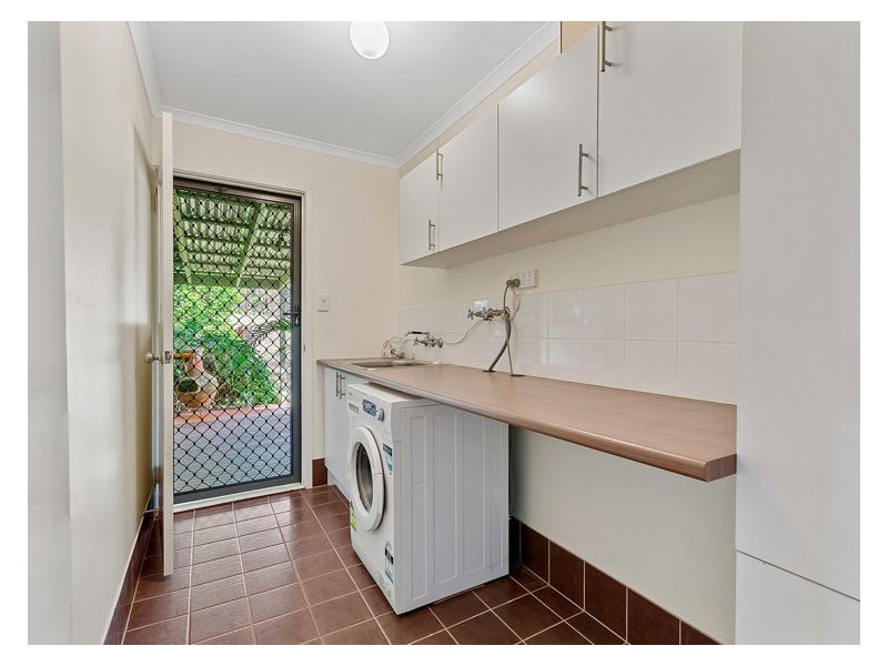 6 Yvonne Street, Highworth QLD 4560