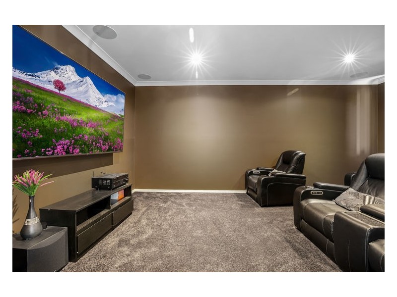 13 Fryar Crescent, Yandina QLD 4561