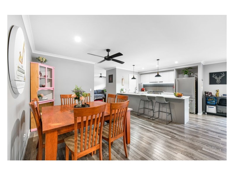 32 Bedford Circuit, Coes Creek QLD 4560