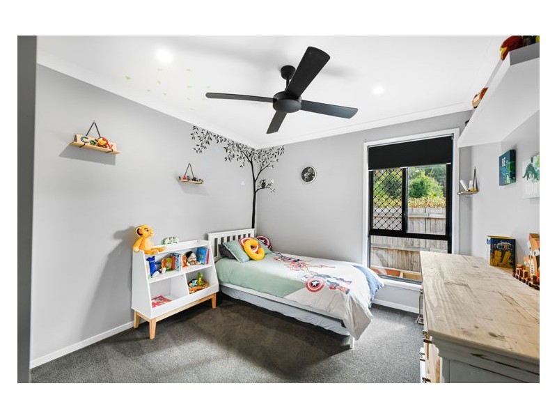 32 Bedford Circuit, Coes Creek QLD 4560