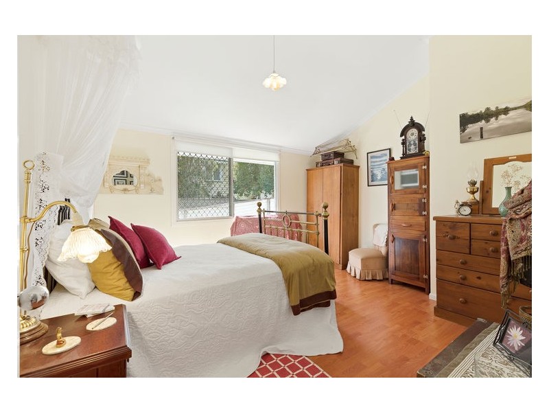 16 Hocking Street, Nambour QLD 4560