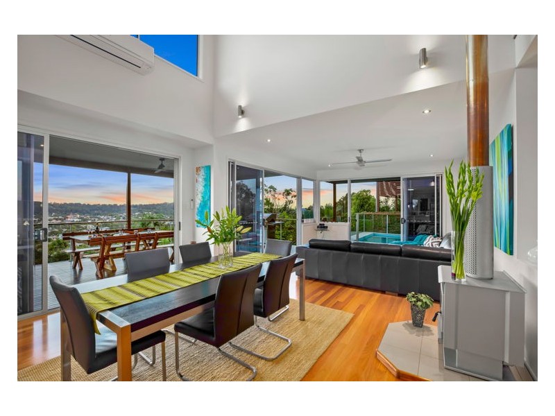 9 Pearl Parade, Nambour QLD 4560