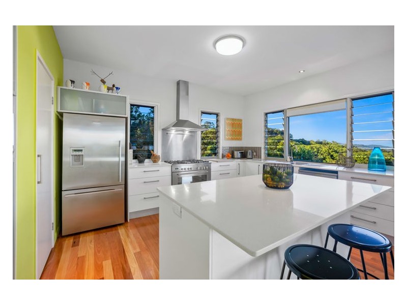 9 Pearl Parade, Nambour QLD 4560