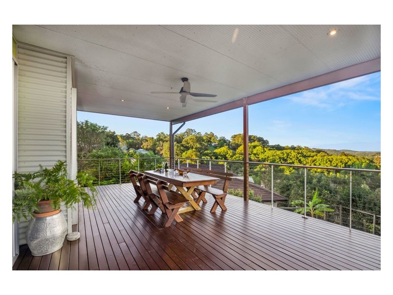 9 Pearl Parade, Nambour QLD 4560