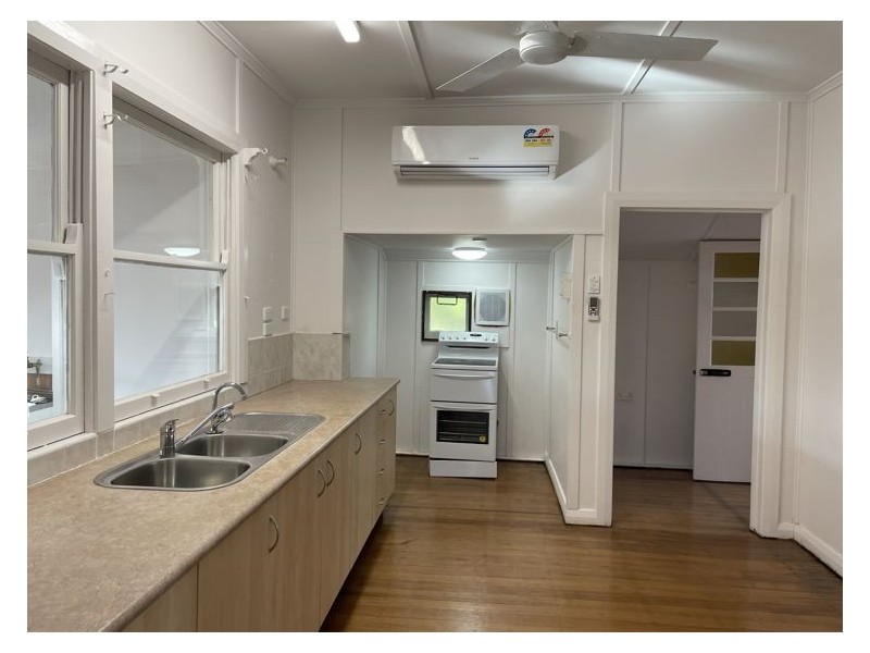 42 Netherton Street, Nambour QLD 4560