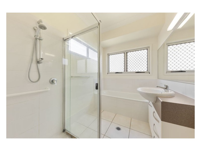 15 Grimes Terrace, Burnside QLD 4560