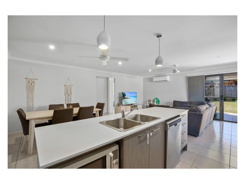 24 Maroochy Circuit, Yandina QLD 4561