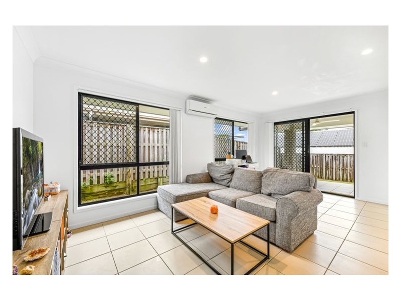 32 Presentation Boulevard, Nambour QLD 4560