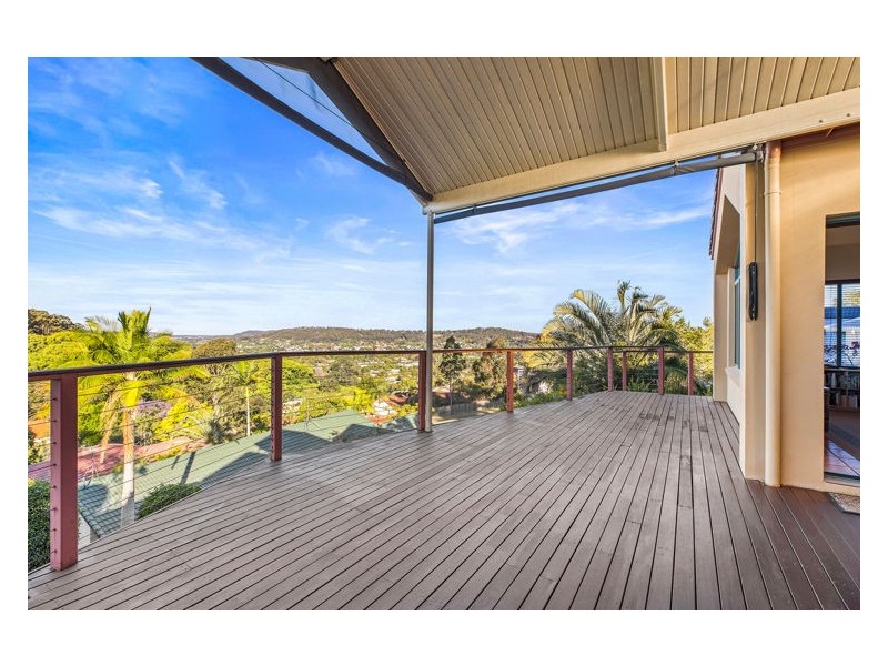 8 Pearl Parade, Nambour QLD 4560