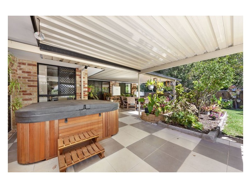 4 Fernlea Street, Burnside QLD 4560