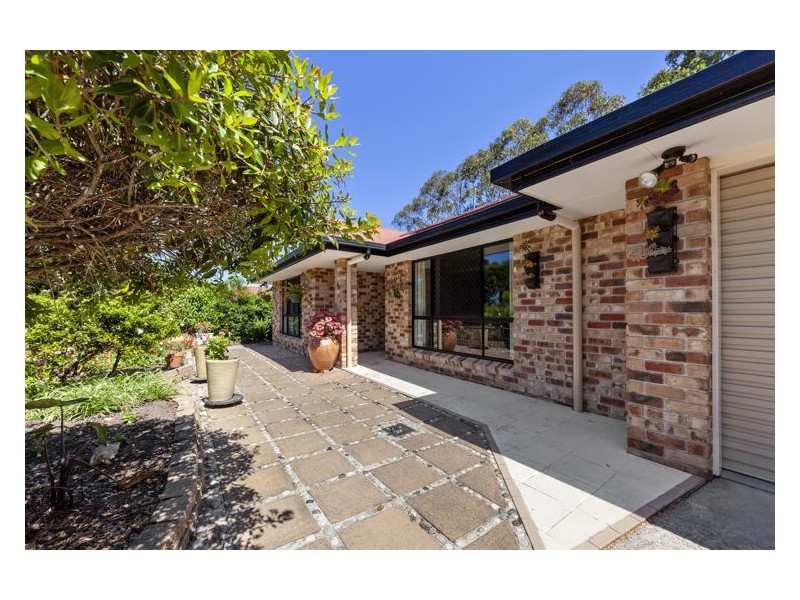 4 Fernlea Street, Burnside QLD 4560