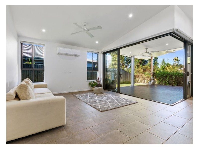 35 Honeyeater Place, Bli Bli QLD 4560