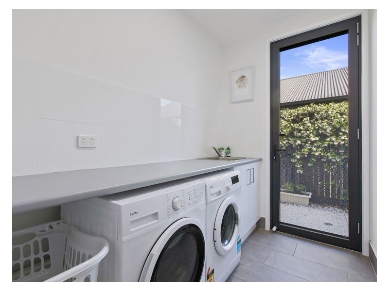 35 Honeyeater Place, Bli Bli QLD 4560