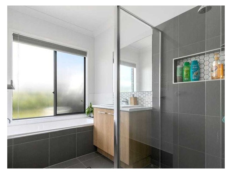 11 Maroochy Circuit, Yandina QLD 4561