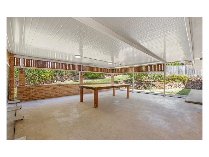 25 Cunningham Crescent, Nambour QLD 4560