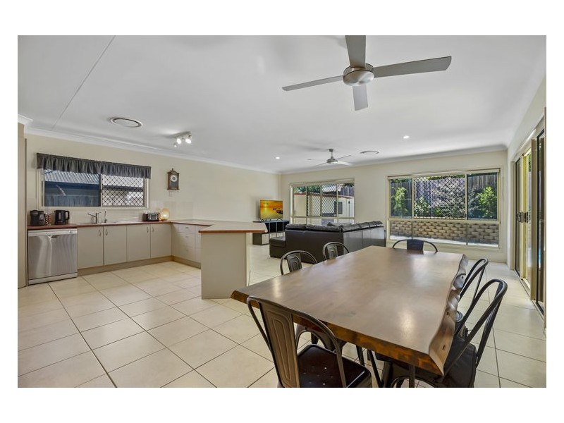15 Flame Tree Court, Palmwoods QLD 4555