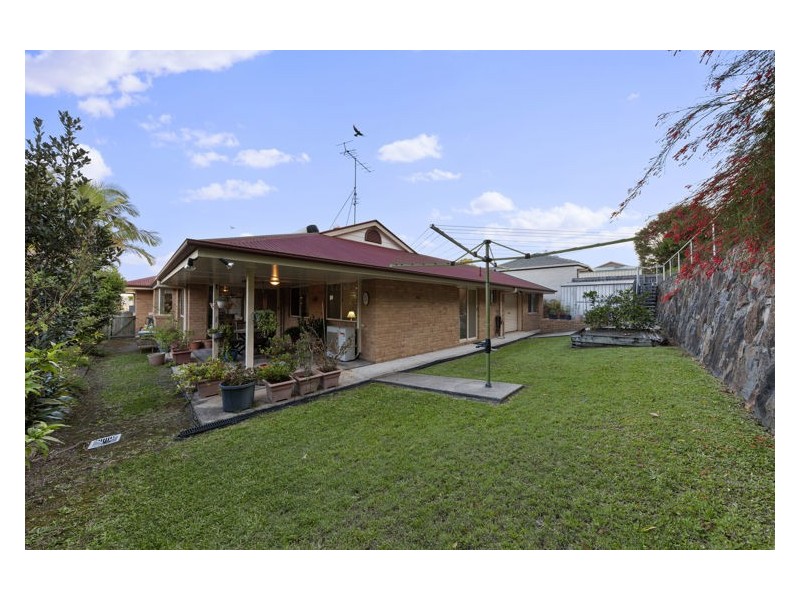 8 Albatross Avenue, Nambour QLD 4560