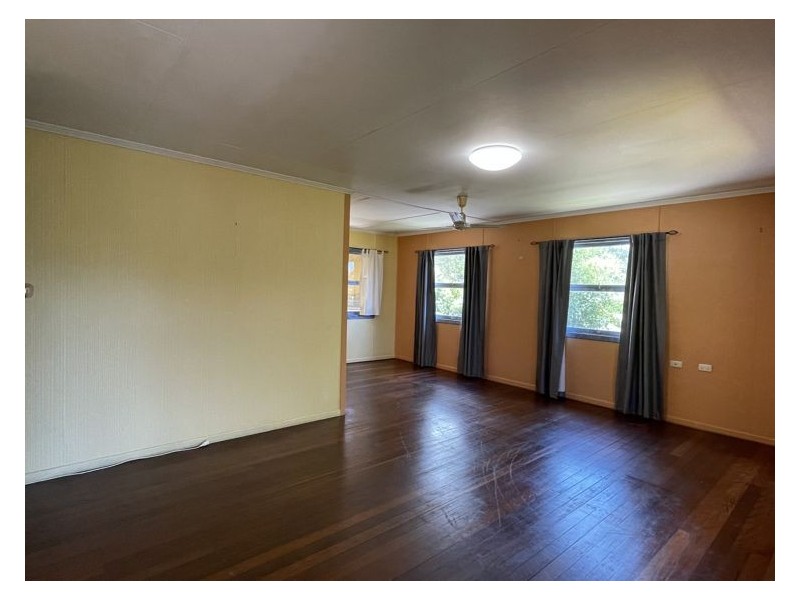 19 Waterfall Road, Nambour QLD 4560