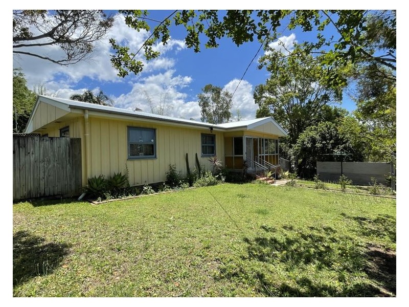 19 Waterfall Road, Nambour QLD 4560