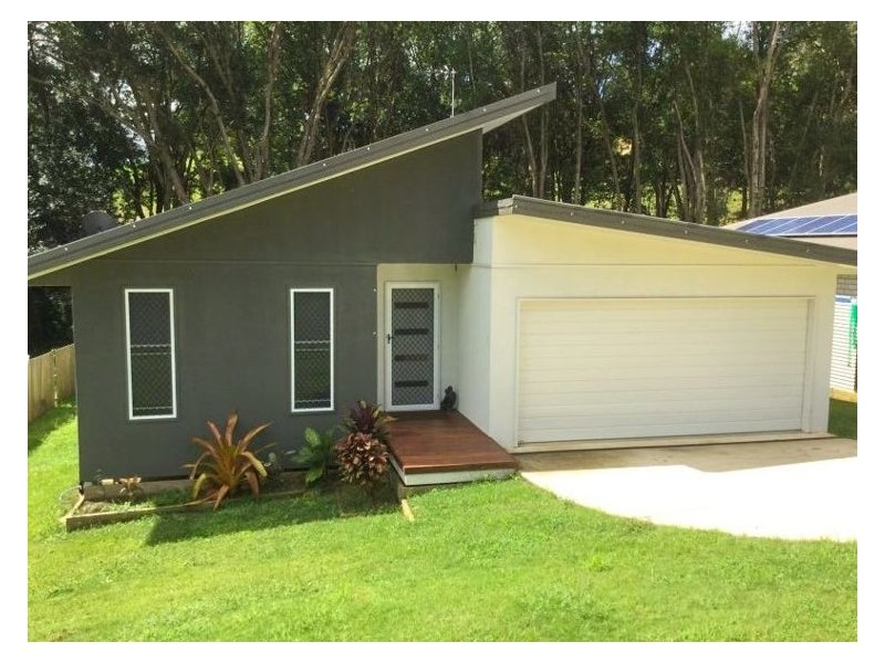 13 Linsay Circuit, Nambour QLD 4560