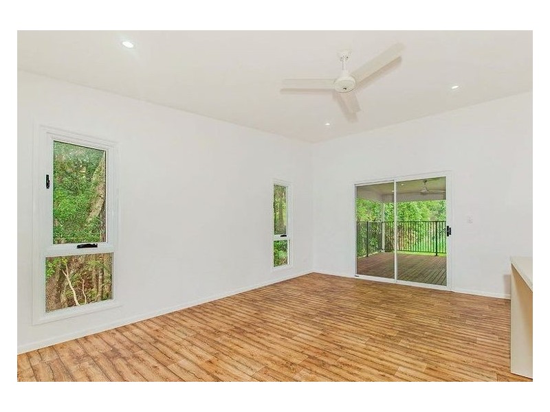 13 Linsay Circuit, Nambour QLD 4560