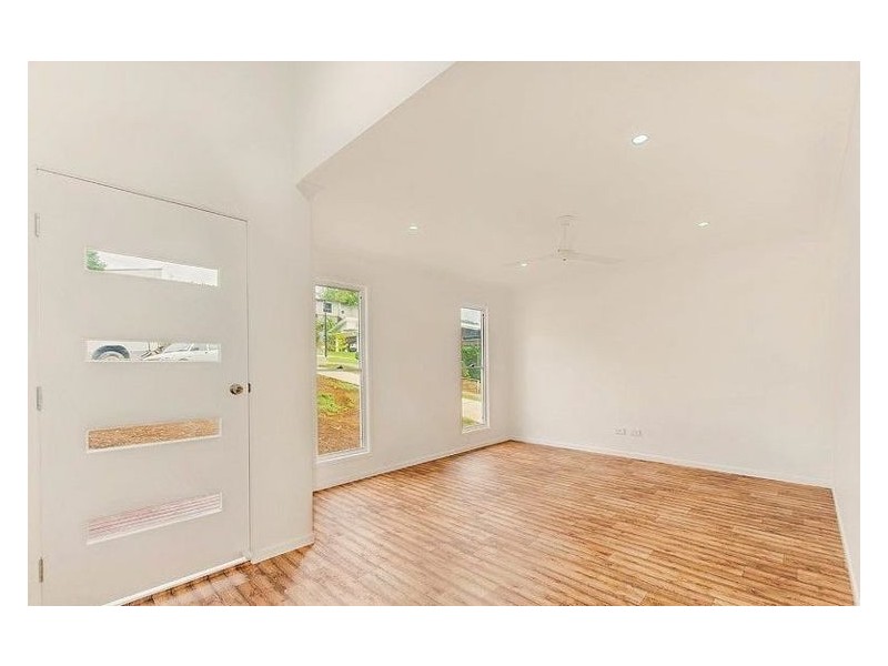 13 Linsay Circuit, Nambour QLD 4560