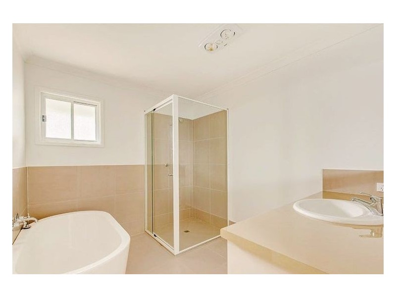 13 Linsay Circuit, Nambour QLD 4560