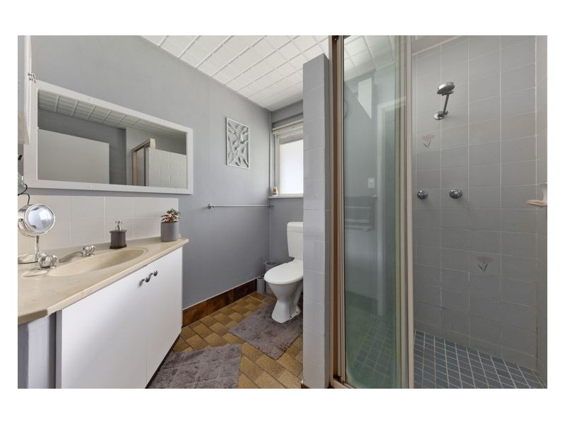 101 Towen Mount Road, Towen Mountain QLD 4560