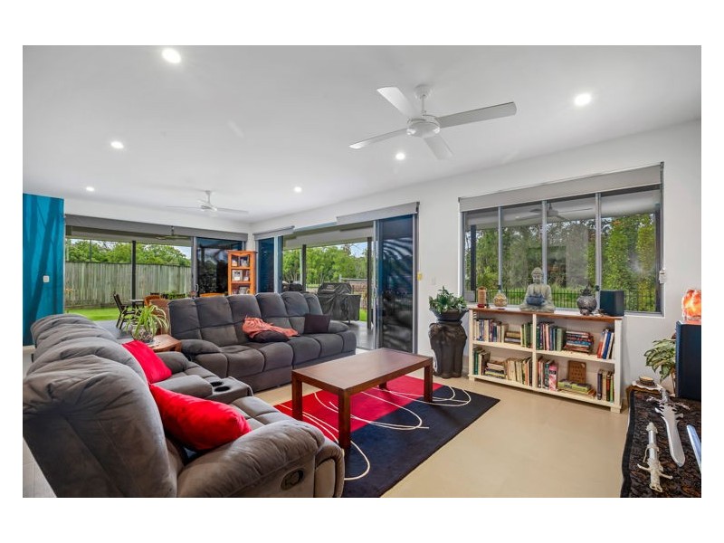 59 Retreat Crescent, Yandina QLD 4561