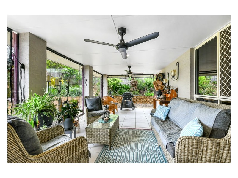 5 Robertson Drive, Burnside QLD 4560